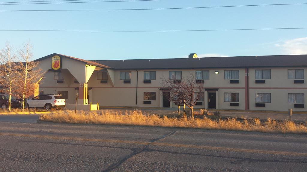במוטל Super 8 By Wyndham Rawlins Wyoming מראה חיצוני תמונה
